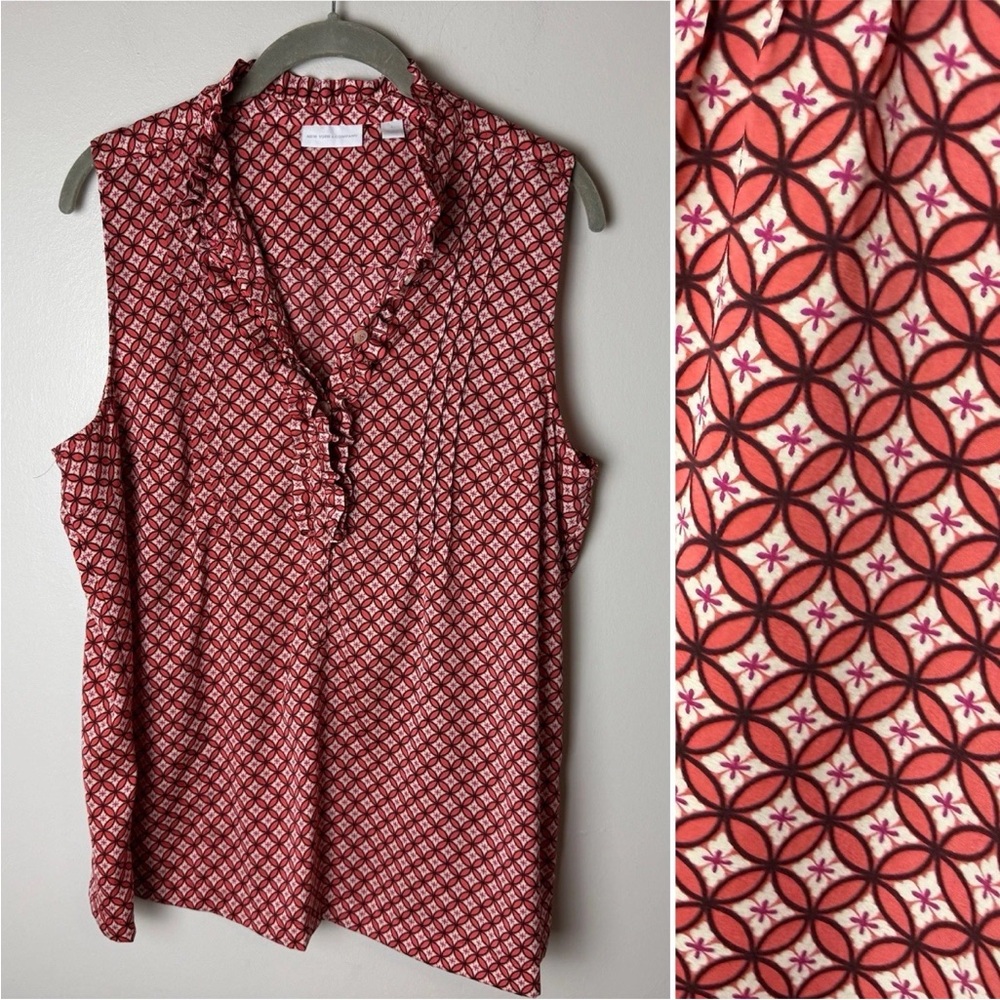 New York & Company Sleeveless Blouse Size Large Top Ruffles Red White Black